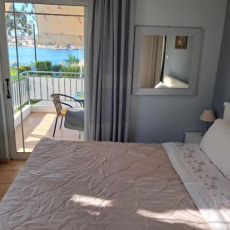 Top Floor On Villa, 3' From Center, By The Sea! Host Is Efi Kwsta Preveza Eksteriør billede