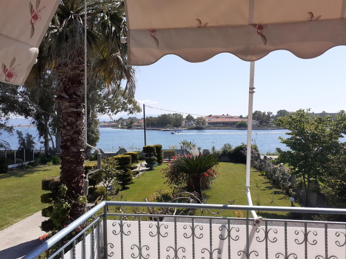 Top Floor On Villa, 3' From Center, By The Sea! Host Is Efi Kwsta Preveza Eksteriør billede